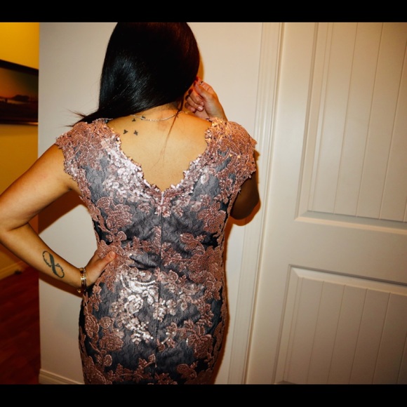 Dress - Picture 3 of 3